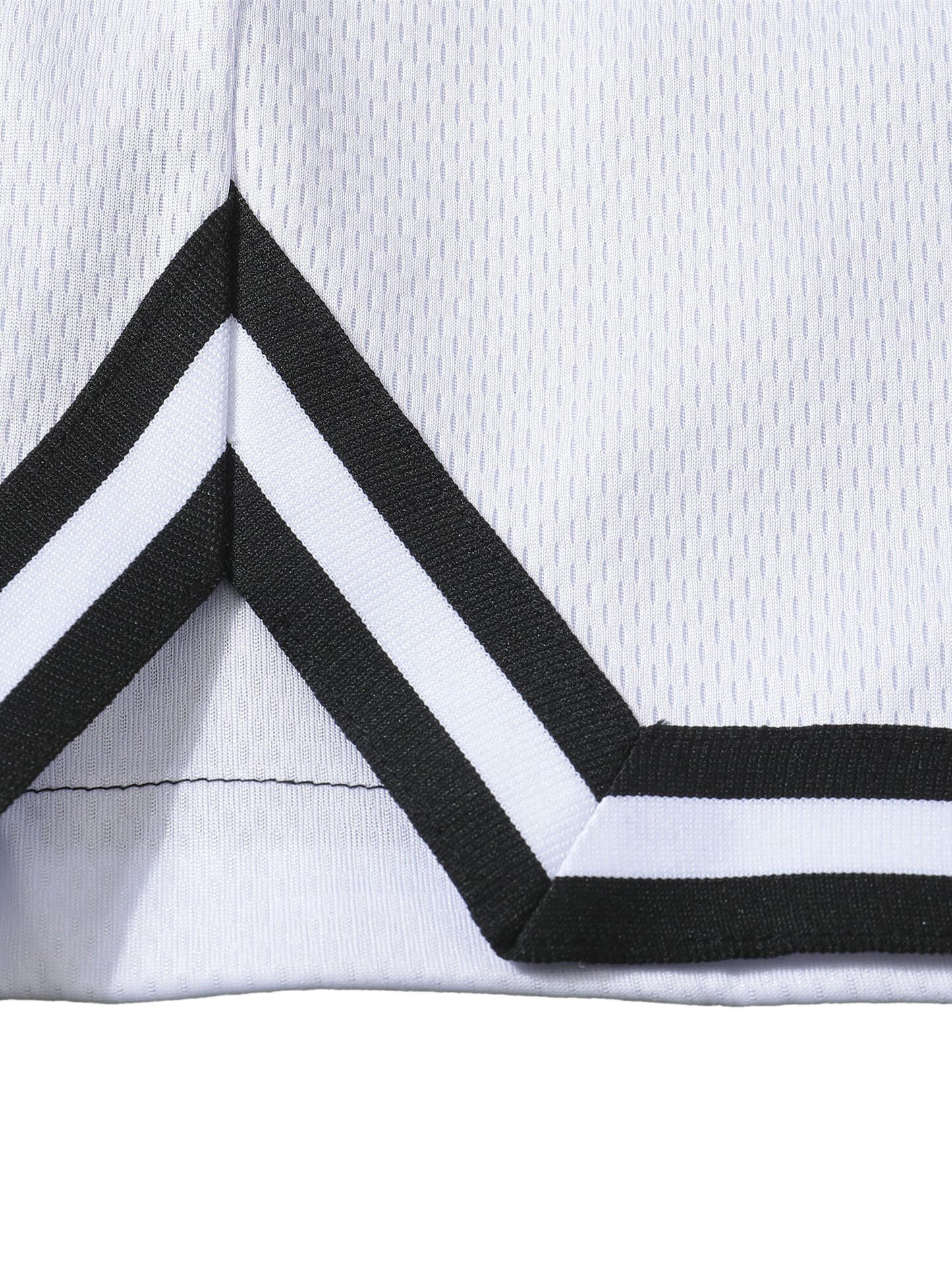 Classic Stripe Trim Basketball Shorts - Athletic Performance